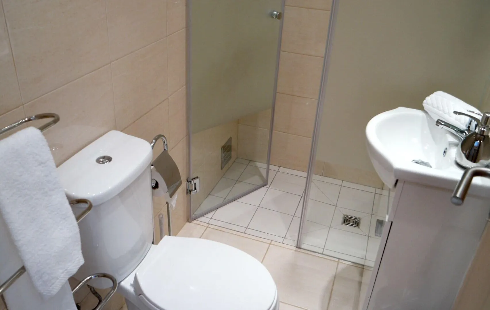 Louise Guest House Lagos 2*,