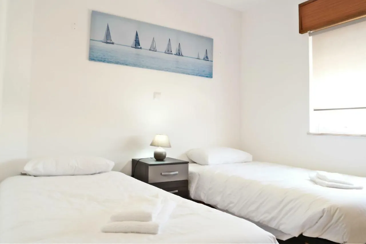 Bed & Breakfast Louise Guest House Lagos